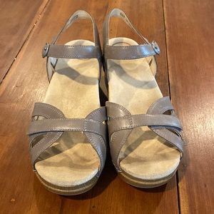 Dansko season sandals size 38 EUC in stone
